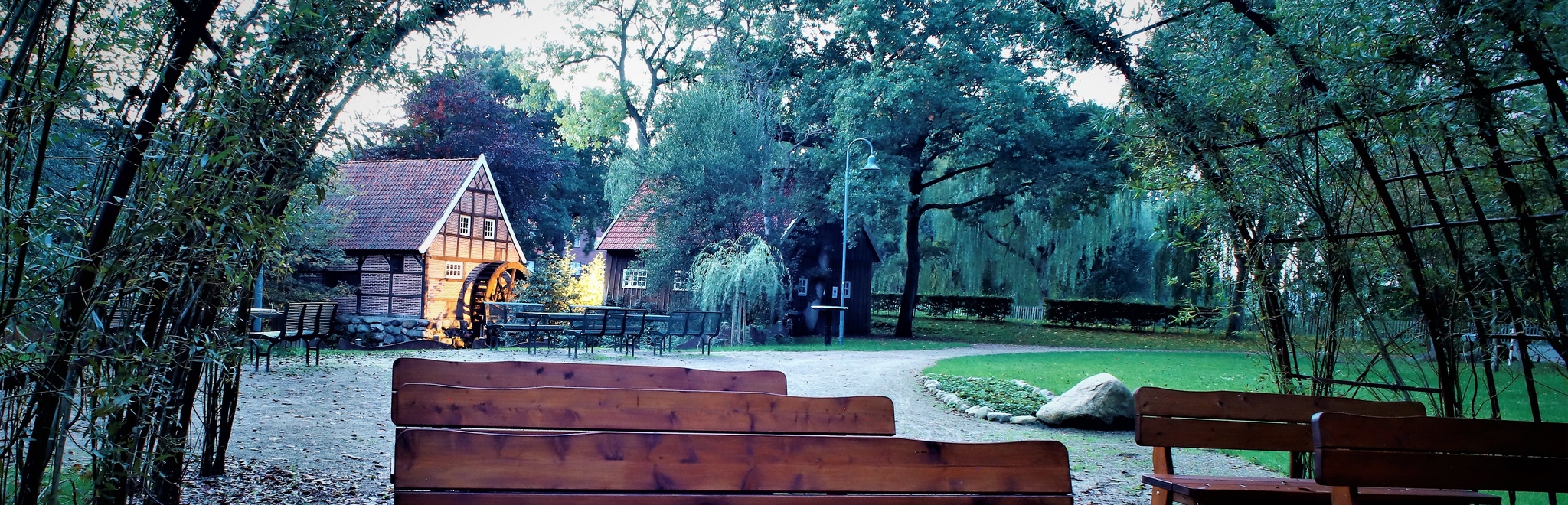 Rastplatz neben der Wassermühle Bruneforth
